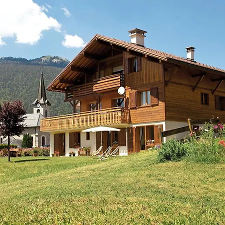 La Passerelle Au Calme Proche La Clusaz Et Grand Bornand Nocleg ze śniadaniem *